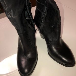 Gianni Bini soft leather boots